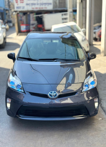 🚘 បង់រំលស់​១០០%ពុំចាំបាច់មានប្រាក់ចូលរួម​💰 ​2012 Toyota Prius​ option 2 ម៉ាញ៉េAndroid
