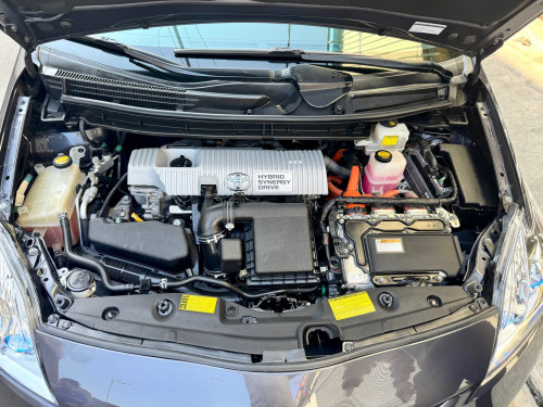 🚘 បង់រំលស់​១០០%ពុំចាំបាច់មានប្រាក់ចូលរួម​💰 ​2012 Toyota Prius​ option 2 ម៉ាញ៉េAndroid