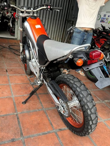 ម៉ូតូជប៉ុន YAMAHA TRICKER 250cc 2012 ក្រដាស់ពន្ធ ស្អាតខ្ចីណាស់ គីឡូសុីន 9ពាន់គីឡូជាង