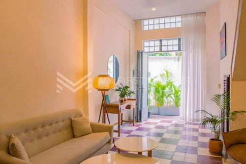 1-bedroom Renovated Apt. For rent