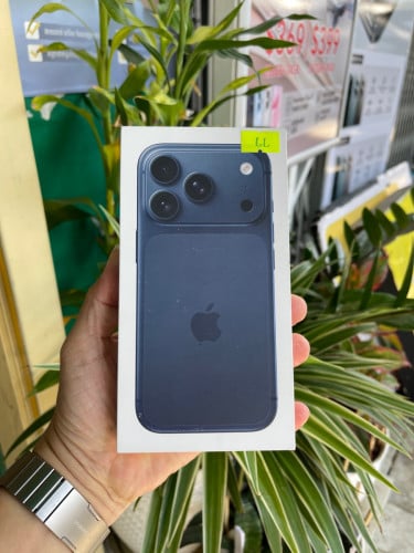 17 Pro LL/A eSIM 256G active Deep Blue ថ្មីប្រអប់តម្លៃពិសេសជូន