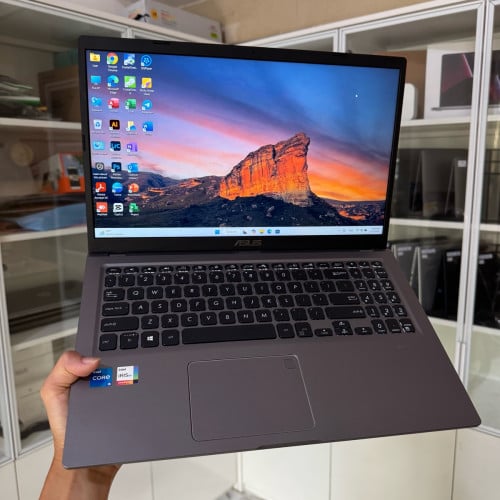 ASUS R565EA 2022 (Touch Screen) ស្អាត 98% i5 ជំនាន់ 11 | 8GB DDR4 | 256GB M.2 មានធានា 3 ខែ
