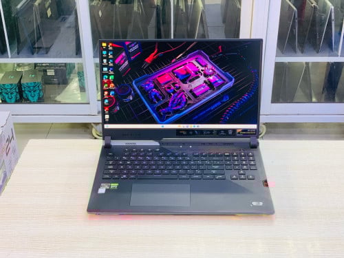 ASUS ROG Scar Strix G733QR