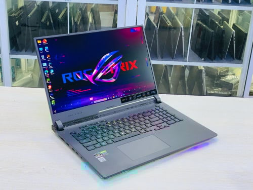 Asus ROG Strix G713RW 17.3”2.5K 240Hz Per key RGB