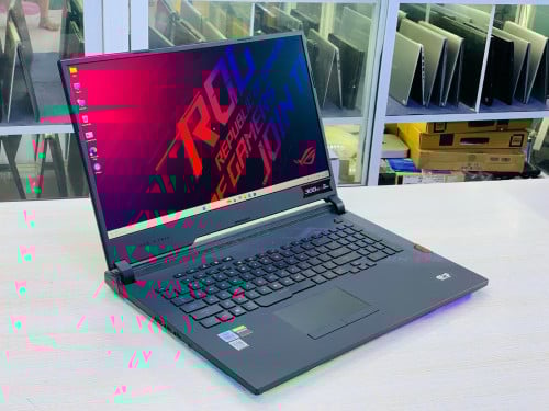 Asus ROG Strix Scar G732LWS 17.3”FHD 300Hz