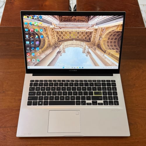 ASUS X513EA 2021 ស្អាត 95% i3 ជំនាន់ 11 | 8GB DDR4 | 512GB M.2 មានធានា 3 ខែ