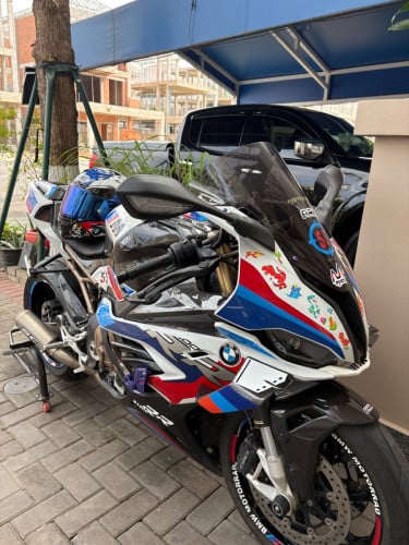 BMW 2020 S 1000RR M package carbon wheels full tax/tax paper