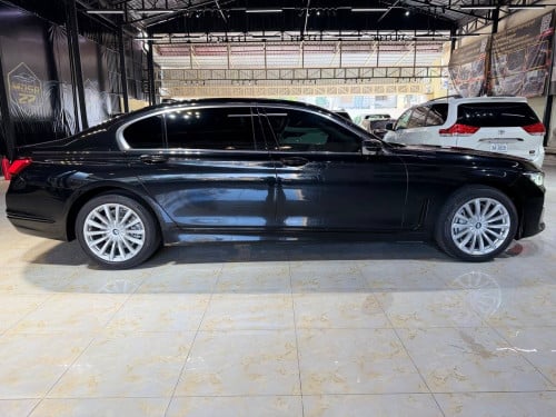 BMW 740Li 2020 full option