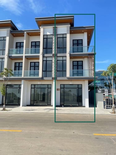 Corner Shophouse for Sale in Borey Chroy Changvar Gardens