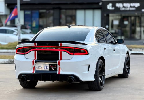 DODGE CHARGER 2015 V6 Full Option