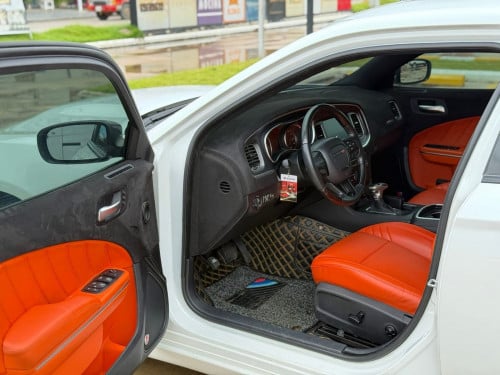 DODGE CHARGER 2015 V6 Full Option
