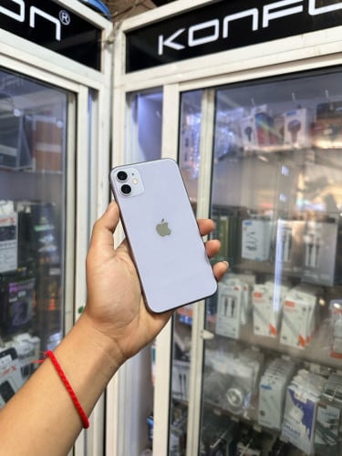 iPhone 11 ពណ៌ស្វាយ 🍏 64GB  LLA Battery 86% 🔋 តួស្អាត 99% សំណុំហ្សីន