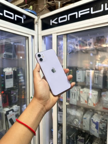 iPhone 11 ពណ៌ស្វាយ🍏 64GB  LLA Battery 86% 🔋 តួស្អាត 99% សំណុំហ្