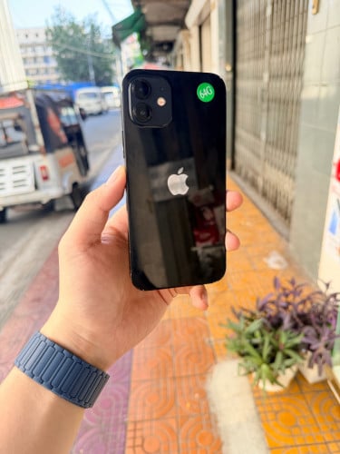 iPhone 12 64g តម្លៃធូៗ ណែន