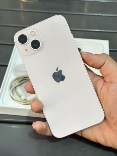 iPhone 13 ពណ៌ផ្កាឈូក 🍏 128GB  LLA Battery 100% 🔋 តួស្អាត 98%