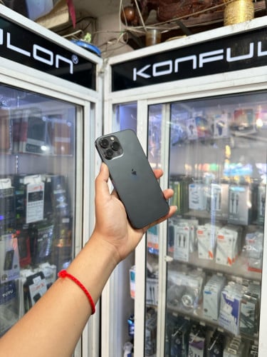 iPhone 13pro max 🍏 Black 128GB  LLA  Battery 88% 🔋 តួស្អាត 98% សំណុំហ្សីន