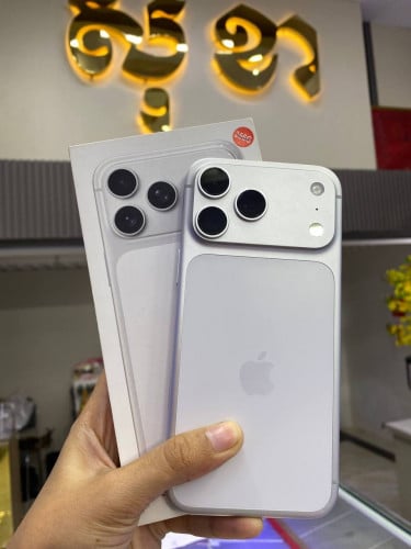 iPhone 17pro max 256G LL 98% (battery 100%)