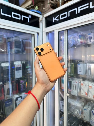 iPhone XS Max up 17 pro max 🍏 64GB   Battery 100% 🔋 តួស្អាត 99.99%   តម្លៃល្អបងៗ