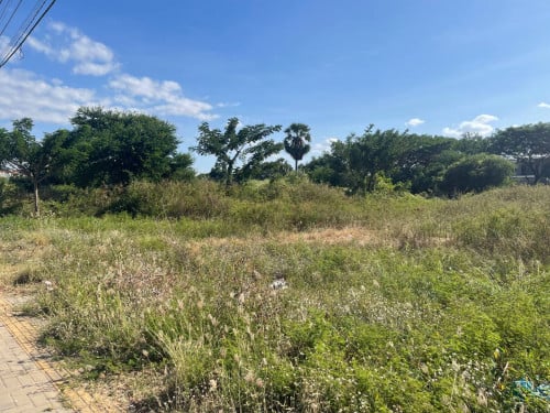 Land for Sale in Prek Ta Sek