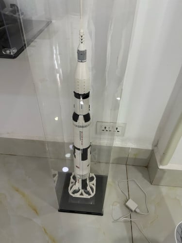 Lego apollo 11 with glass box