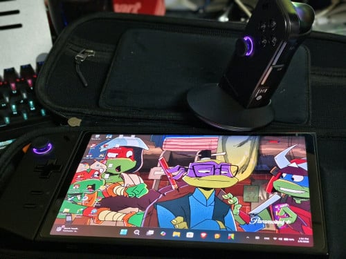 Lenovo legion GO RAM16GB SSD512GB