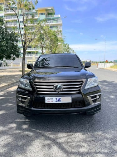 Lexus LX570 2014 Full option
