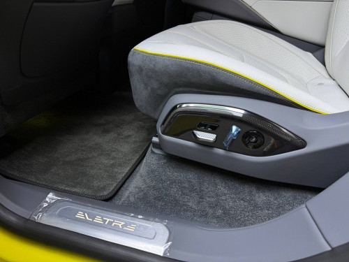 Lotus Eletre R+