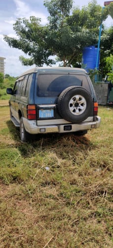 Mitsubishi Montero 1995 in good condition. Engine runs well. Consumables have been replaced.