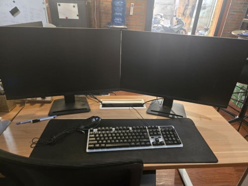 MSI Game Monitor used 6 month only  ម៉ូនីទ័រហ្គេម ប្រើបានតែ៦ខែ
