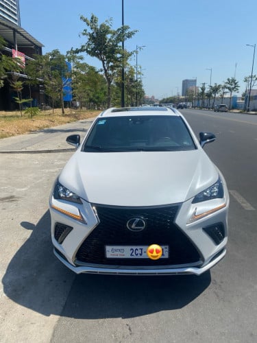 NX200t 2015 ឡេីង​ NX300 F sport ប៉ុង2