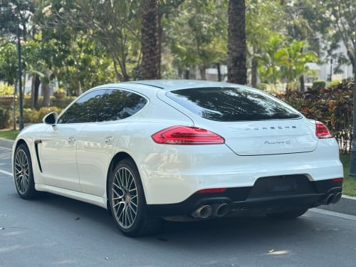 PANAMERA 4S PDK(សាំងសុទ្ធ)