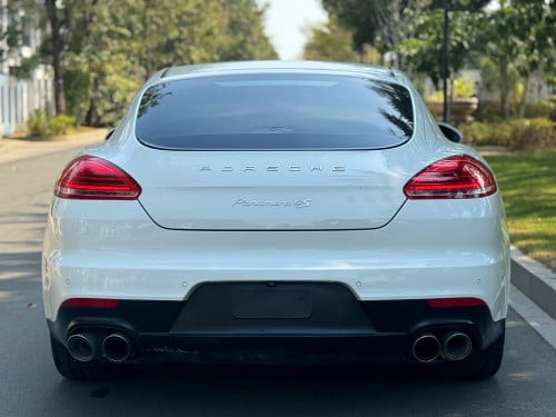 PANAMERA 4S PDK(សាំងសុទ្ធ)