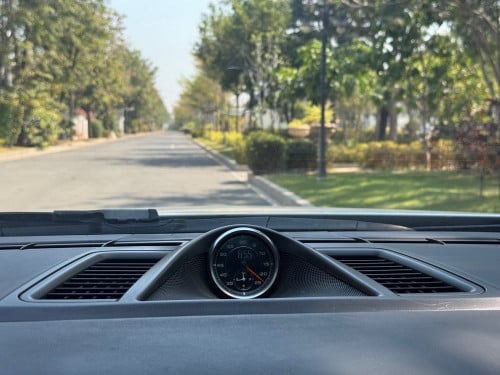 PANAMERA 4S PDK(សាំងសុទ្ធ)