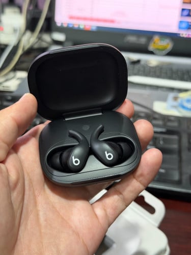 Powerbeats Fit Black 99%