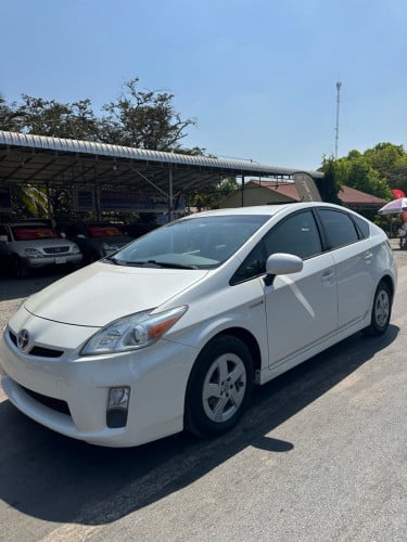 Prius ឆ្នាំ 2010 ឡើងស្តុប012 ឡានមូលស្អាតពិន្ទុខ្ពស់