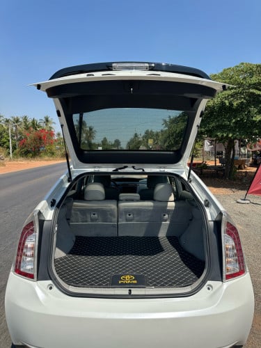 Prius ឆ្នាំ 2010 ឡើងស្តុប012 ឡានមូលស្អាតពិន្ទុខ្ពស់