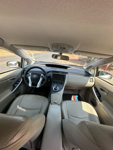 Prius ឆ្នាំ 2010 ឡើងស្តុប012 ឡានមូលស្អាតពិន្ទុខ្ពស់