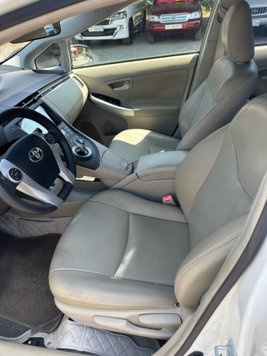 Prius ឆ្នាំ 2010 ឡើងស្តុប012 ឡានមូលស្អាតពិន្ទុខ្ពស់
