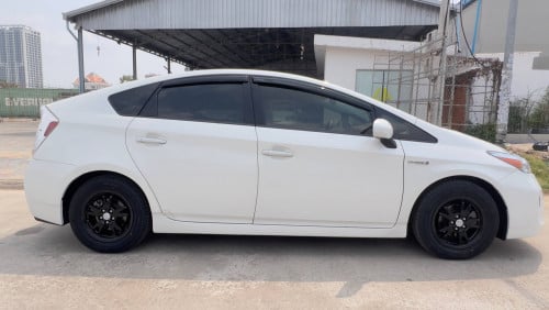 Prius 2012 Option 3 Solar ស្តុកថ្មីតម្លៃល្អ