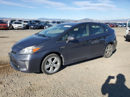 Prius 2013 Option 5 Advanced ដល់ផែ 20-03-26 តម្លៃសាង