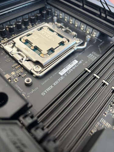 Processor AMD Ryzen 9 7950X Ft ROG Strix X670 E F Gaming DDR5 ( Beast ) #Intel #RTX #MMORPG #Editing