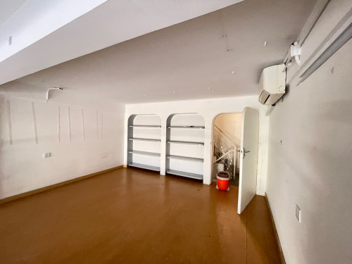 Shophouse available for rent on Mao Tse Toung Blvd