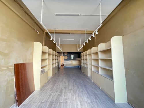 Shophouse available for rent on Mao Tse Toung Blvd