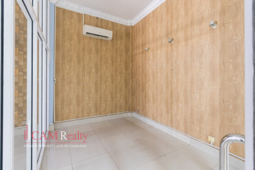 Shophouse For Rent Near Vanda Institute