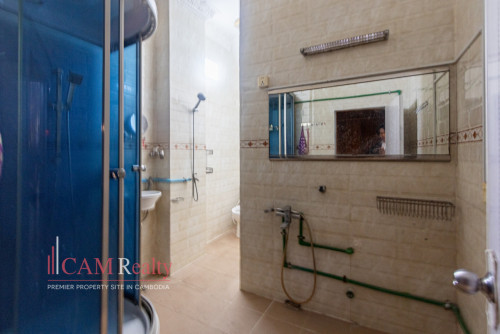 Shophouse For Rent Near Vanda Institute
