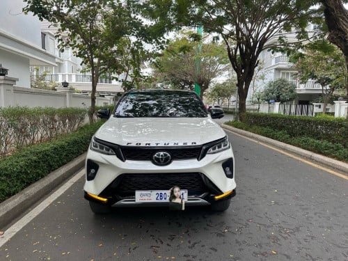 Toyota Fortuner 022 ស្រុីន១ជុំ