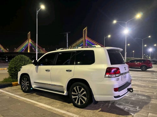 Toyota landcuiser 2019 ម្ចាស់ដើម ខ្លាញ់គោស្រុកខ្មែរ 40000km