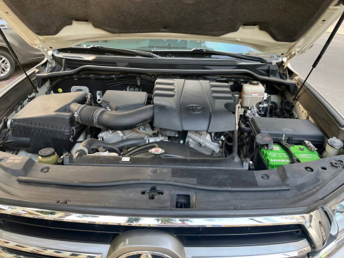 Toyota landcuiser 2019 ម្ចាស់ដើម ខ្លាញ់គោស្រុកខ្មែរ 40000km