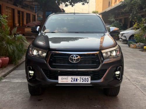 Toyota Revo 2019 ខ្លាញ់គោ​ លក់