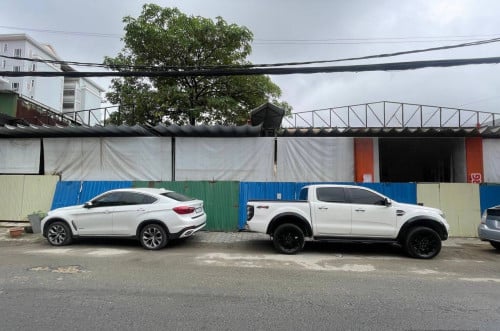 ហាងសម្រាប់ជួល នៅបឹងត្របែក